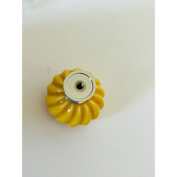 Brainerd Yellow Ceramic Swirl Drawer Cabinet Knobs Set Of 4 NEW 1 3/4 Inch - Picture 5 of 5